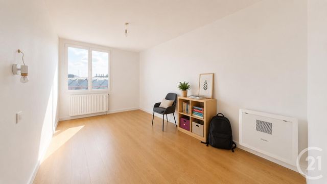 Appartement F3 à vendre - 4 pièces - 67.31 m2 - LA COURNEUVE - 93 - ILE-DE-FRANCE - Century 21 Immo Conseil