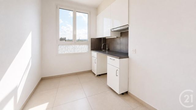 Appartement F3 à vendre - 4 pièces - 67.31 m2 - LA COURNEUVE - 93 - ILE-DE-FRANCE - Century 21 Immo Conseil