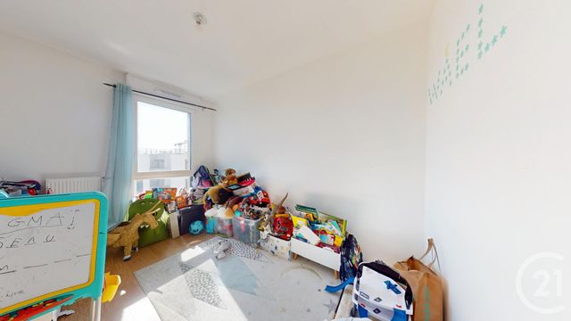 Appartement à vendre - 4 pièces - 81.44 m2 - LA COURNEUVE - 93 - ILE-DE-FRANCE - Century 21 Immo Conseil