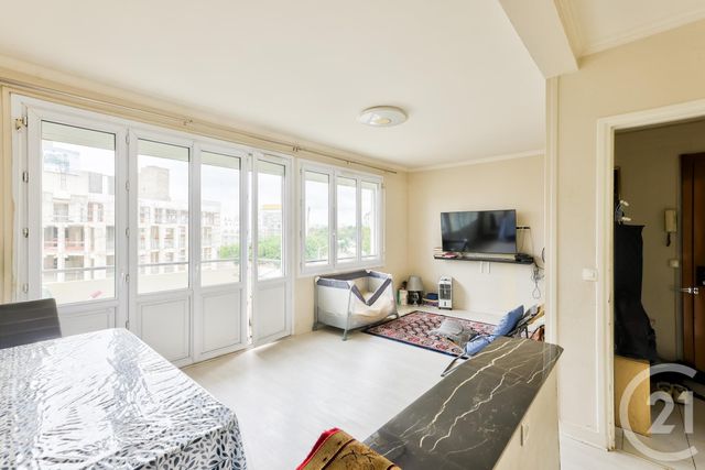 Afficher la photo en grand Appartement F4 à vendre - 4 pièces - 71.0 m2 - LA COURNEUVE - 93 - ILE-DE-FRANCE - Century 21 Immo Conseil