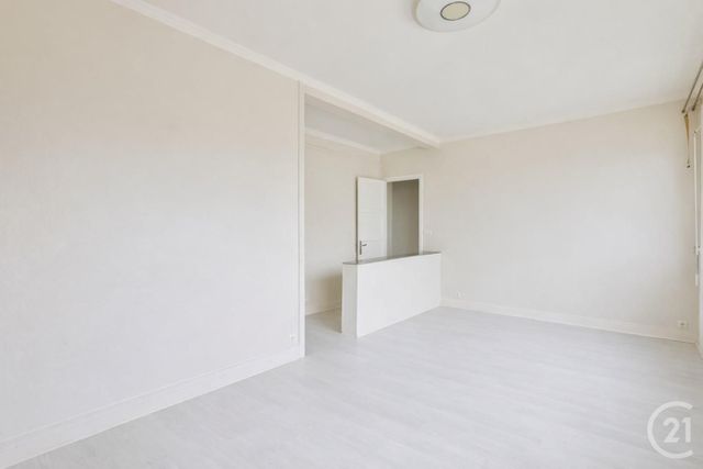 Appartement F4 à vendre - 4 pièces - 71.0 m2 - LA COURNEUVE - 93 - ILE-DE-FRANCE - Century 21 Immo Conseil