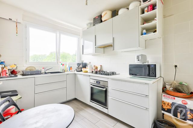 Afficher la photo en grand Appartement F4 à vendre - 4 pièces - 71.0 m2 - LA COURNEUVE - 93 - ILE-DE-FRANCE - Century 21 Immo Conseil