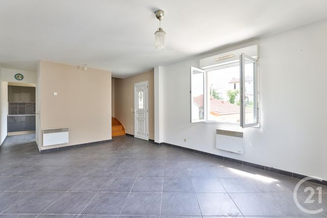 maison à vendre - 4 pièces - 111.0 m2 - LA COURNEUVE - 93 - ILE-DE-FRANCE - Century 21 Immo Conseil