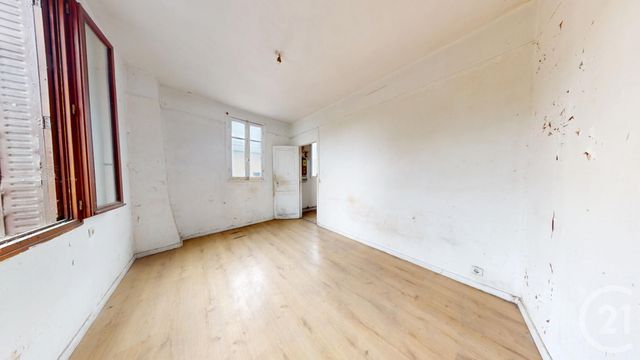 Afficher la photo en grand maison à vendre - 8 pièces - 110.44 m2 - LA COURNEUVE - 93 - ILE-DE-FRANCE - Century 21 Immo Conseil