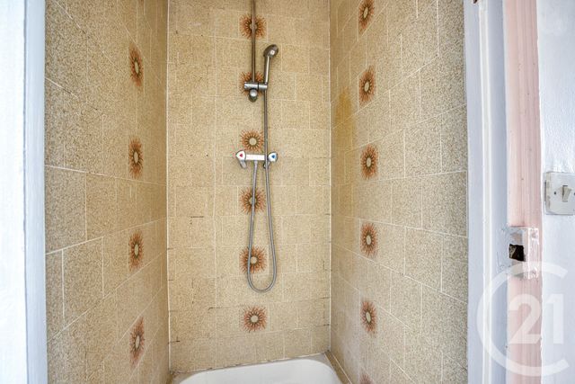 Appartement F2 à vendre - 2 pièces - 32.1 m2 - LA COURNEUVE - 93 - ILE-DE-FRANCE - Century 21 Immo Conseil