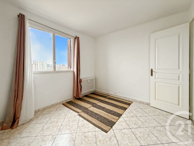 Appartement à vendre - 4 pièces - 84.0 m2 - LA COURNEUVE - 93 - ILE-DE-FRANCE - Century 21 Immo Conseil