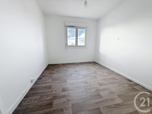 Appartement F3 à vendre - 3 pièces - 52.0 m2 - LA COURNEUVE - 93 - ILE-DE-FRANCE - Century 21 Immo Conseil