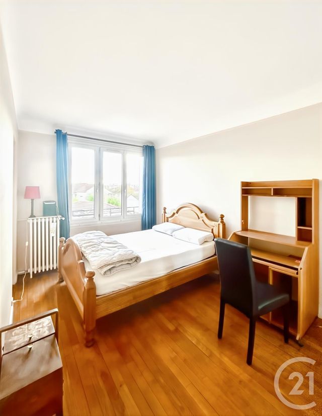 Appartement F3 à vendre - 3 pièces - 57.66 m2 - LA COURNEUVE - 93 - ILE-DE-FRANCE - Century 21 Immo Conseil