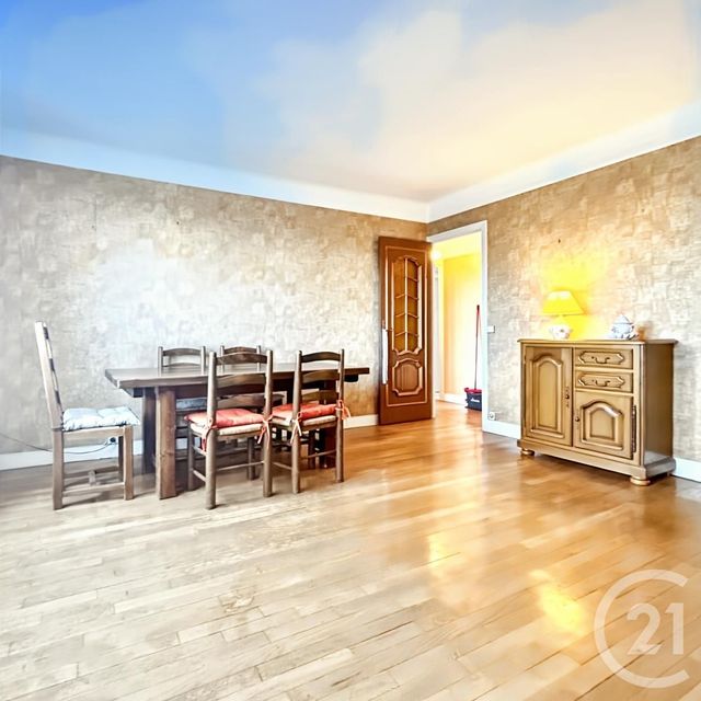 Appartement F3 à vendre - 3 pièces - 57.66 m2 - LA COURNEUVE - 93 - ILE-DE-FRANCE - Century 21 Immo Conseil