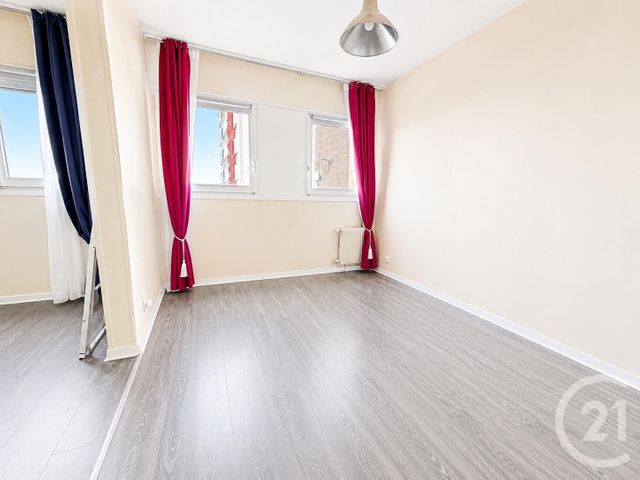Appartement F4 à vendre - 4 pièces - 79.53 m2 - LA COURNEUVE - 93 - ILE-DE-FRANCE - Century 21 Immo Conseil