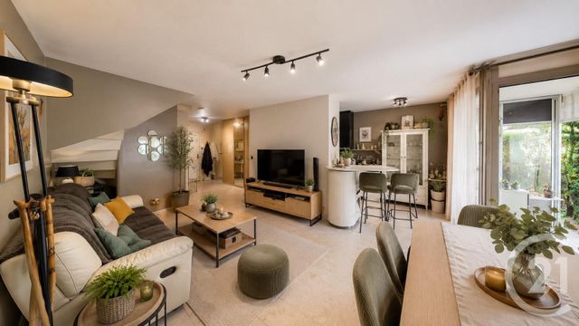 Appartement à vendre - 4 pièces - 80.3 m2 - LA COURNEUVE - 93 - ILE-DE-FRANCE - Century 21 Immo Conseil