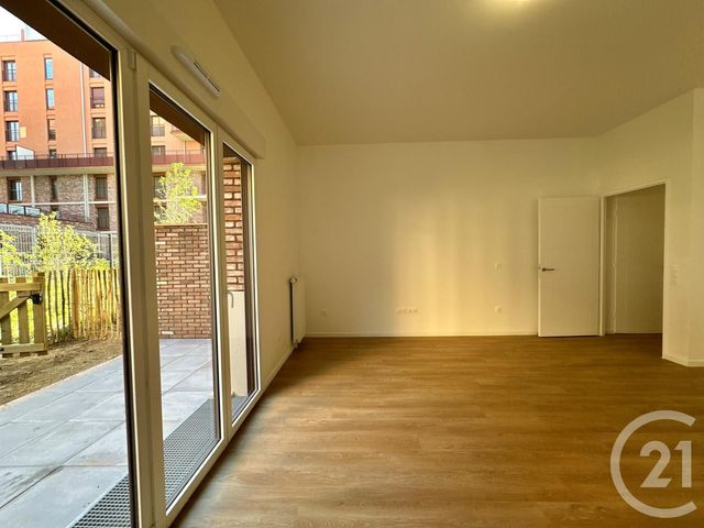 Appartement à louer - 3 pièces - 66.54 m2 - LA COURNEUVE - 93 - ILE-DE-FRANCE - Century 21 Immo Conseil