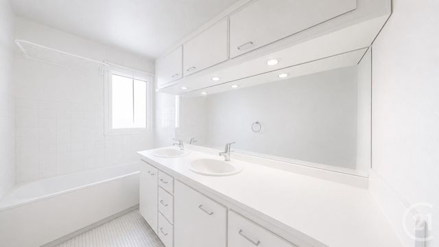 Appartement à vendre - 4 pièces - 89.3 m2 - LA COURNEUVE - 93 - ILE-DE-FRANCE - Century 21 Immo Conseil
