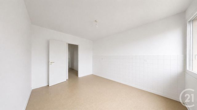 Appartement à vendre - 4 pièces - 89.3 m2 - LA COURNEUVE - 93 - ILE-DE-FRANCE - Century 21 Immo Conseil