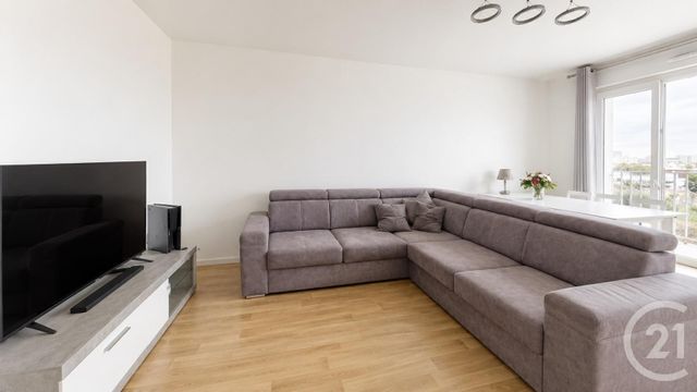 Appartement F2 à vendre - 2 pièces - 51.64 m2 - LA COURNEUVE - 93 - ILE-DE-FRANCE - Century 21 Immo Conseil