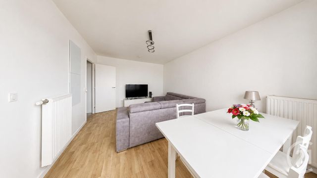 Appartement F2 à vendre - 2 pièces - 51.64 m2 - LA COURNEUVE - 93 - ILE-DE-FRANCE - Century 21 Immo Conseil