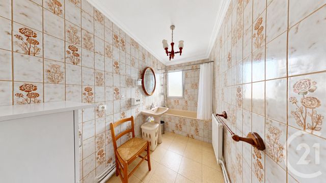Appartement à vendre - 4 pièces - 89.03 m2 - LA COURNEUVE - 93 - ILE-DE-FRANCE - Century 21 Immo Conseil