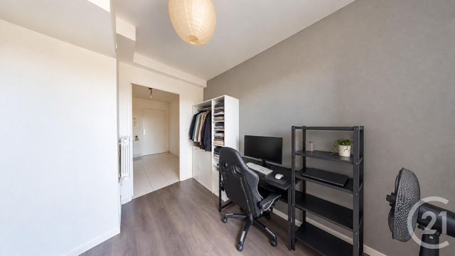 Appartement F2 bis à vendre - 2 pièces - 48.0 m2 - LA COURNEUVE - 93 - ILE-DE-FRANCE - Century 21 Immo Conseil