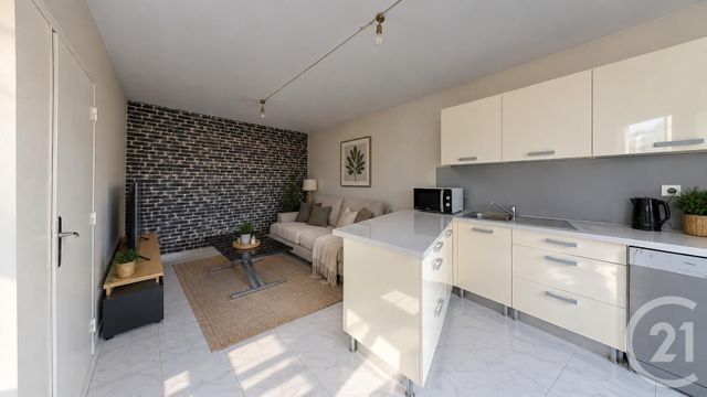 Appartement F2 bis à vendre - 2 pièces - 48.0 m2 - LA COURNEUVE - 93 - ILE-DE-FRANCE - Century 21 Immo Conseil
