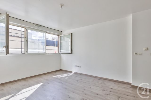Appartement F2 à vendre - 2 pièces - 50.82 m2 - AUBERVILLIERS - 93 - ILE-DE-FRANCE - Century 21 Immo Conseil
