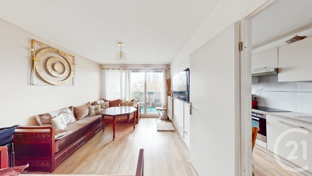 Appartement F3 à vendre - 3 pièces - 63.8 m2 - LA COURNEUVE - 93 - ILE-DE-FRANCE - Century 21 Immo Conseil