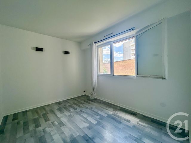 Appartement F4 à vendre - 4 pièces - 88.0 m2 - LE BOURGET - 93 - ILE-DE-FRANCE - Century 21 Immo Conseil