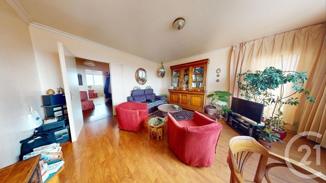 Afficher la photo en grand Appartement à vendre - 5 pièces - 102.7 m2 - LA COURNEUVE - 93 - ILE-DE-FRANCE - Century 21 Immo Conseil