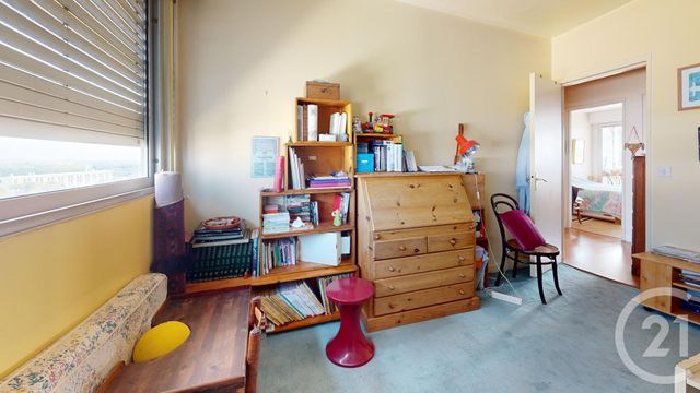 Afficher la photo en grand Appartement à vendre - 5 pièces - 102.7 m2 - LA COURNEUVE - 93 - ILE-DE-FRANCE - Century 21 Immo Conseil