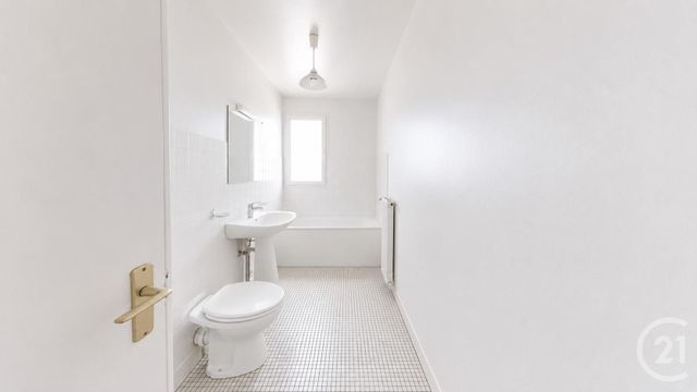 Appartement à vendre - 5 pièces - 102.7 m2 - LA COURNEUVE - 93 - ILE-DE-FRANCE - Century 21 Immo Conseil