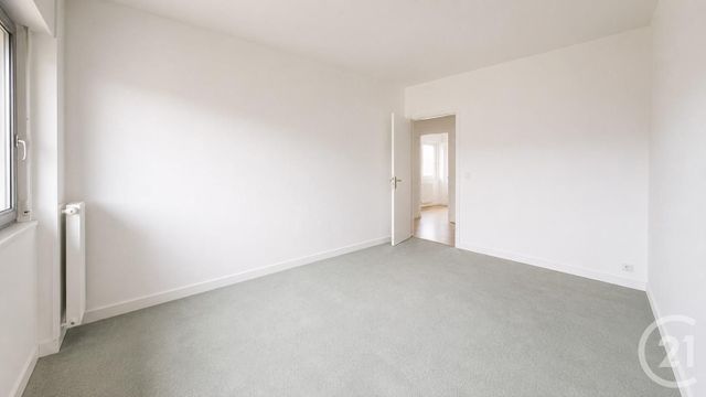 Appartement à vendre - 5 pièces - 102.7 m2 - LA COURNEUVE - 93 - ILE-DE-FRANCE - Century 21 Immo Conseil