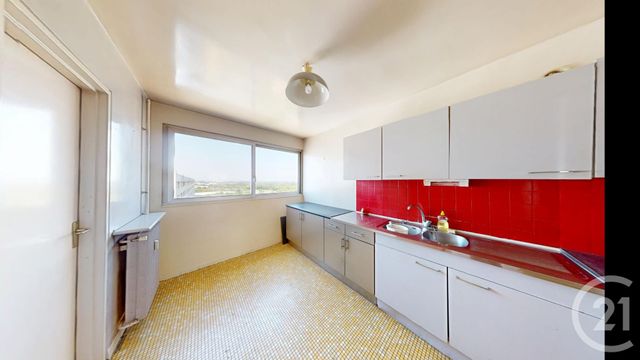 Appartement à vendre - 5 pièces - 102.7 m2 - LA COURNEUVE - 93 - ILE-DE-FRANCE - Century 21 Immo Conseil