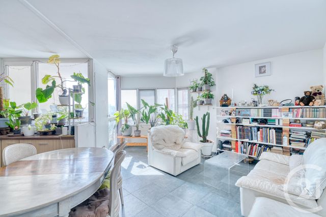 Appartement F2 à vendre - 3 pièces - 54.0 m2 - LA COURNEUVE - 93 - ILE-DE-FRANCE - Century 21 Immo Conseil