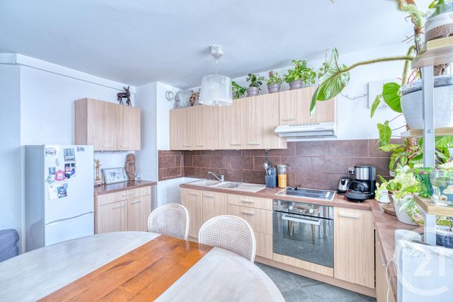 Appartement F2 à vendre - 3 pièces - 54.0 m2 - LA COURNEUVE - 93 - ILE-DE-FRANCE - Century 21 Immo Conseil